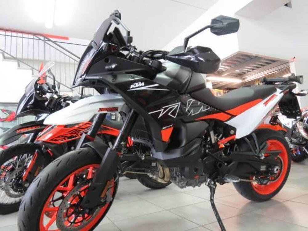 KTM 890 SMT (2023 - 24)