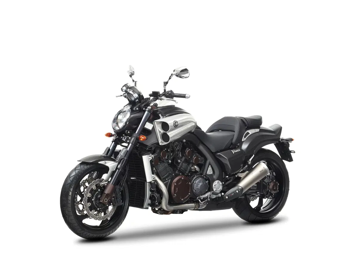 Yamaha VMAX Carbon 2015 (12)