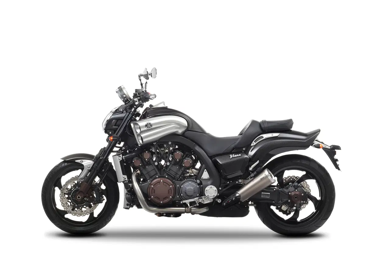 Yamaha VMAX Carbon 2015 (15)