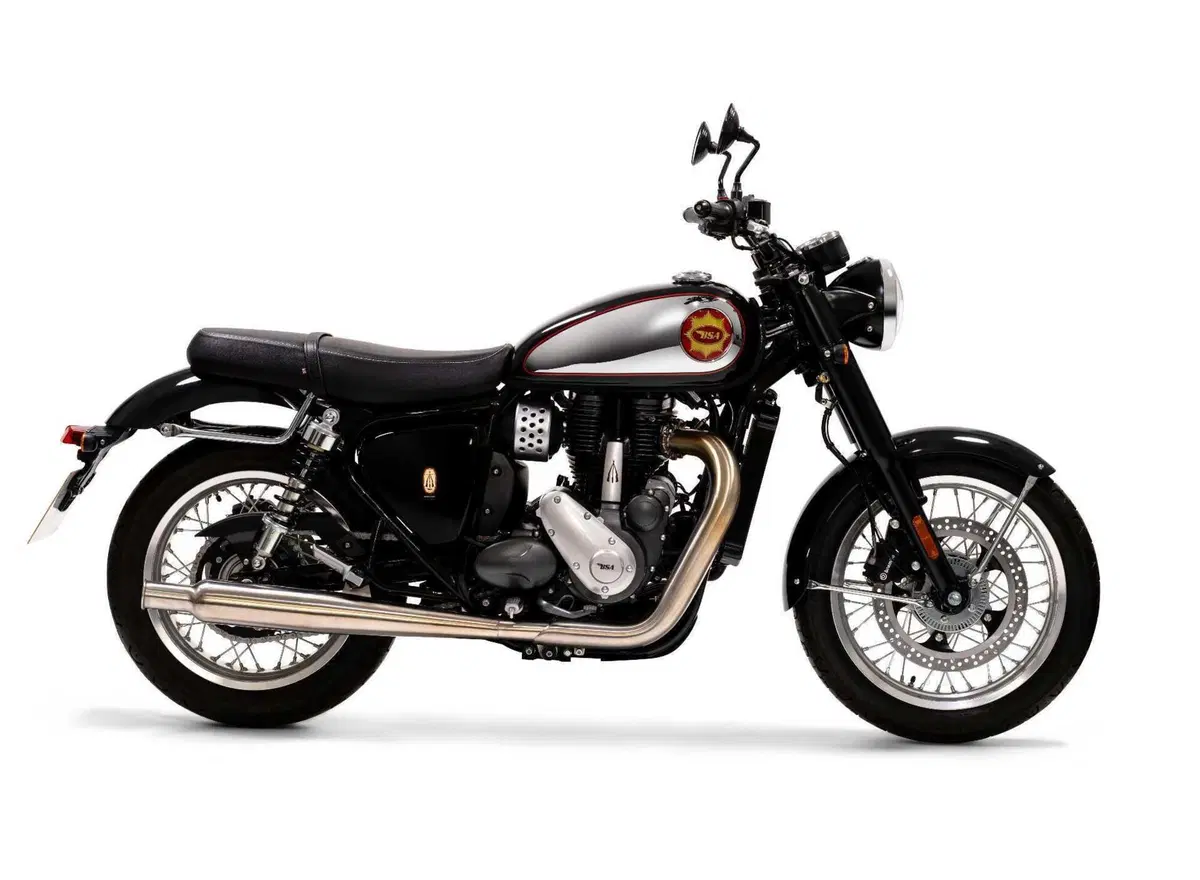 BSA Gold Star 650 TEST: torna la leggenda (6)