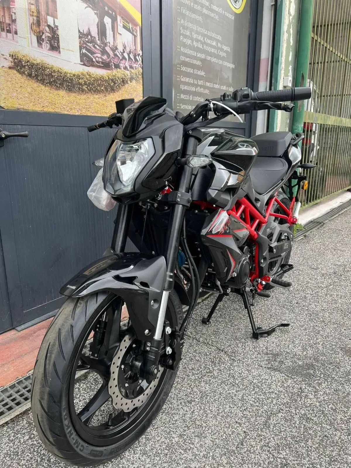 Benelli BN 125 (2021 - 25) (6)