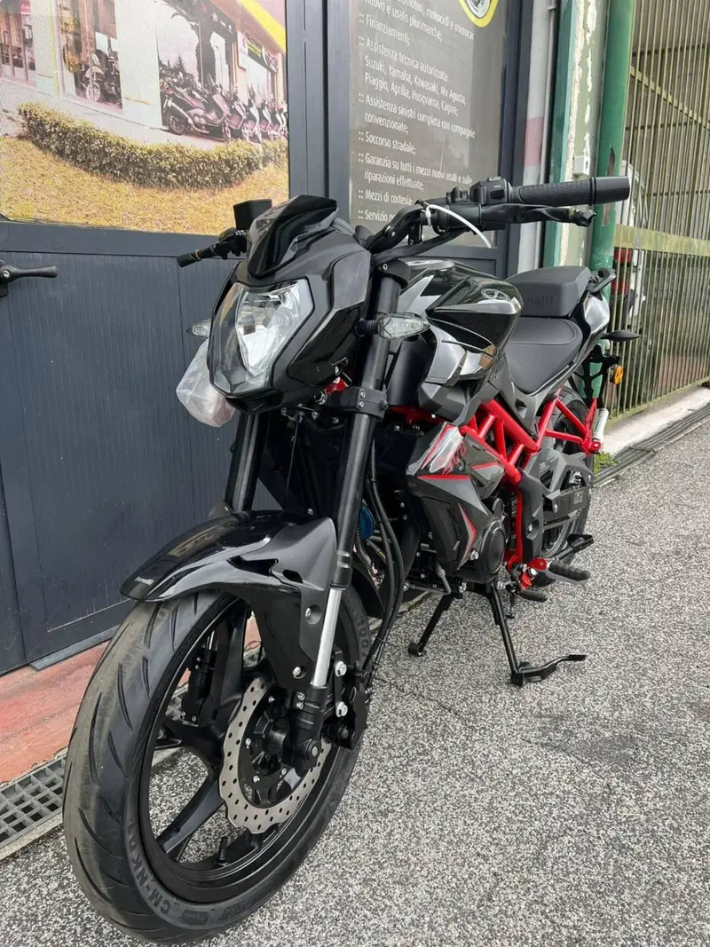 Benelli BN 125 (2021 - 25) (6)