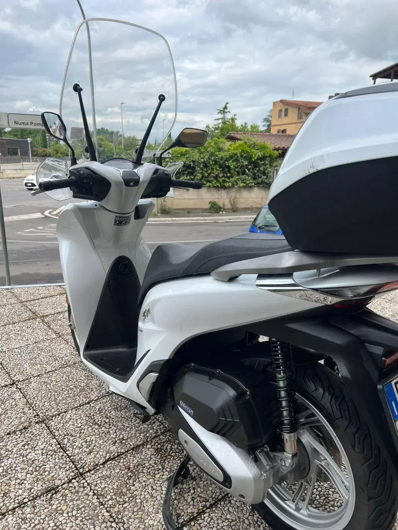 Honda SH 150i (2017 - 19) (9)