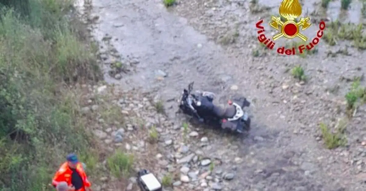 Tertenia. Motociclista cade da un ponte, l'incidente &egrave; stato fatale