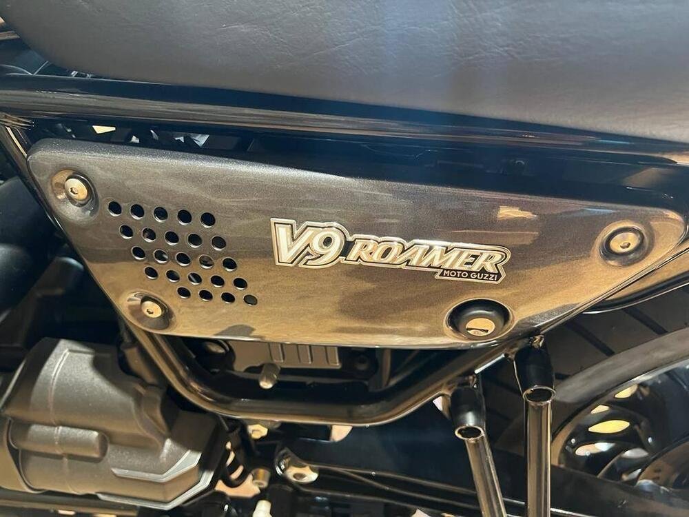 Moto Guzzi V9 Roamer (2018 - 20) (5)