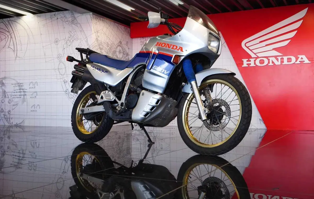 Gallery Honda Transalp 600 1° Serie