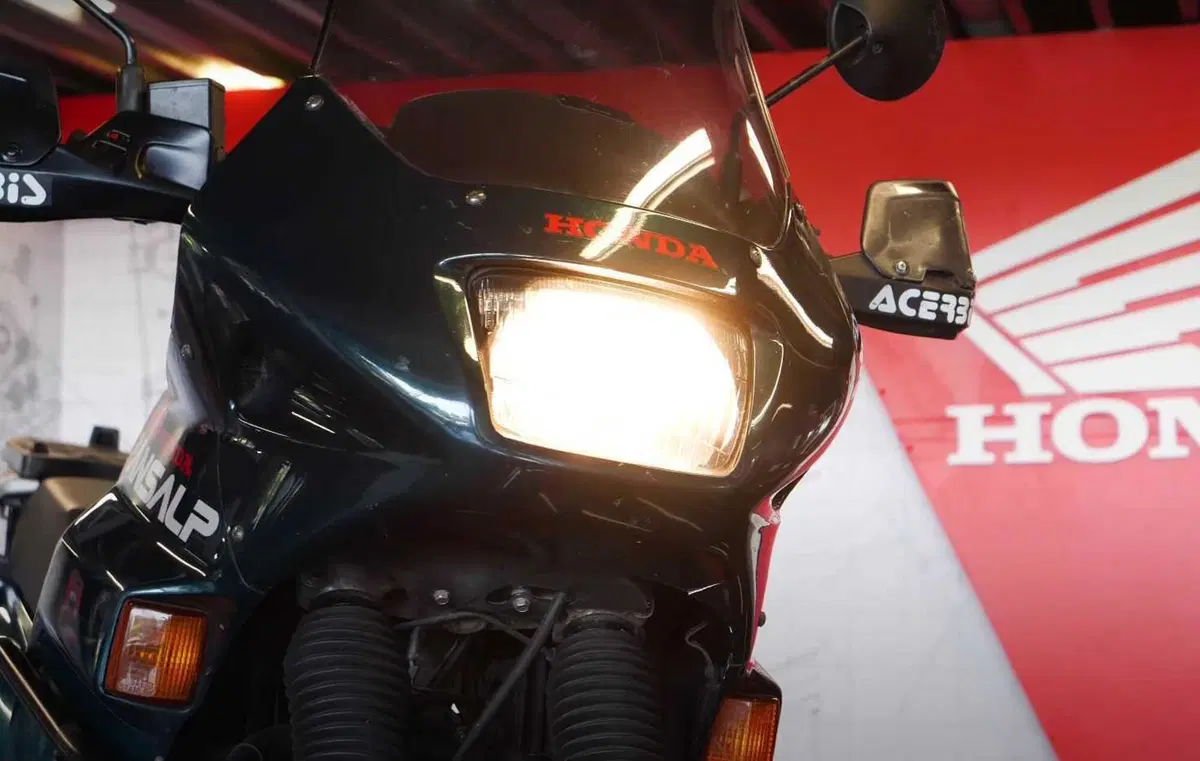 Gallery Honda Transalp 600 2° Serie (5)