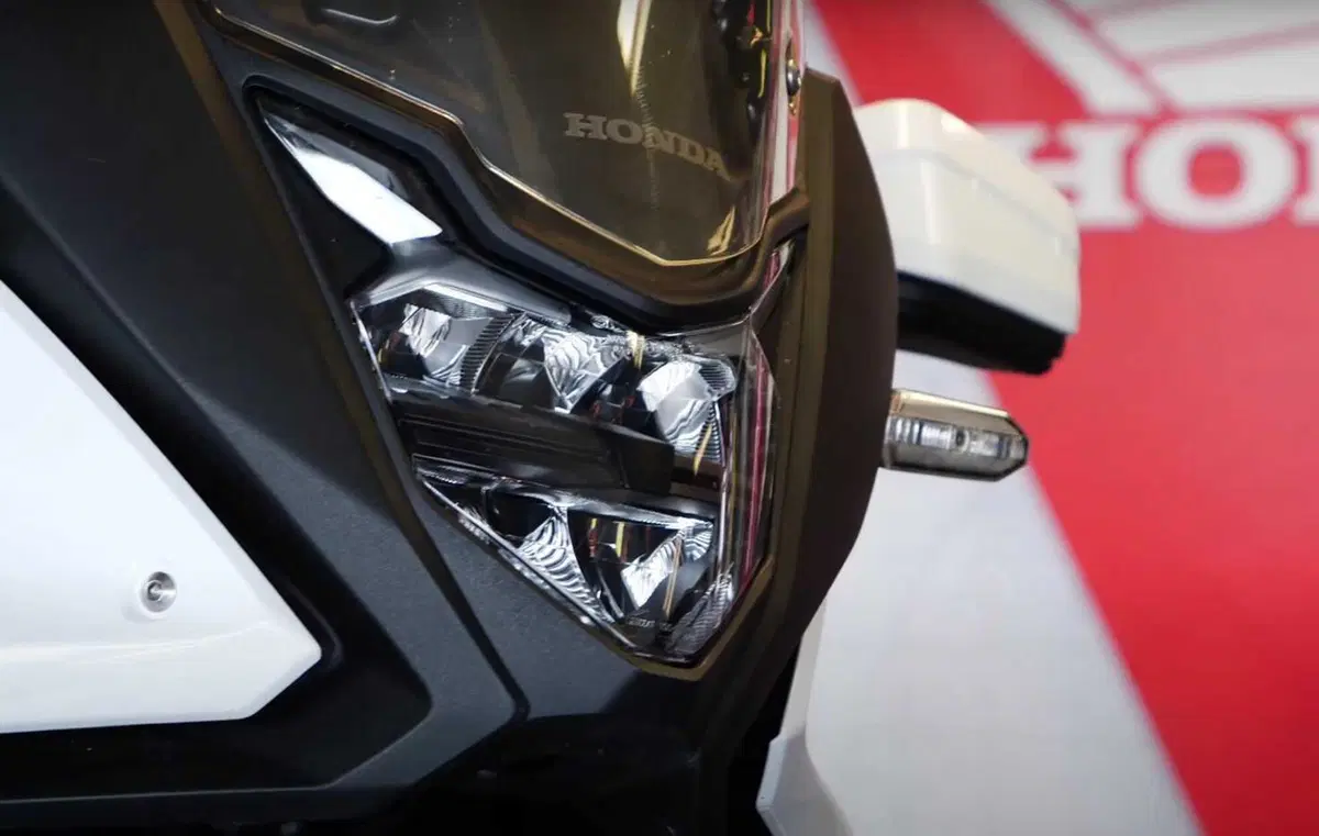Gallery Honda Transalp 750 (4)
