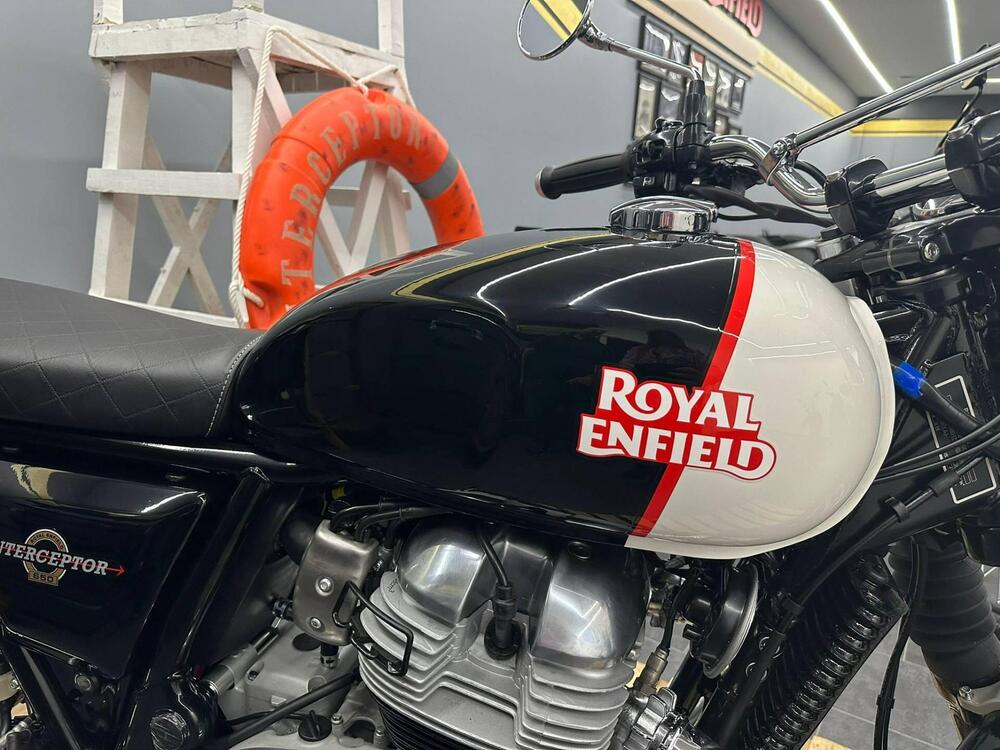 Royal Enfield Interceptor 650 (2021 - 24) (3)