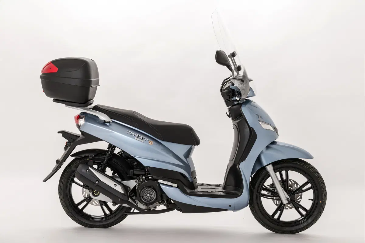 Peugeot Tweet 125 Tweet 125 Paris (2016) (4)