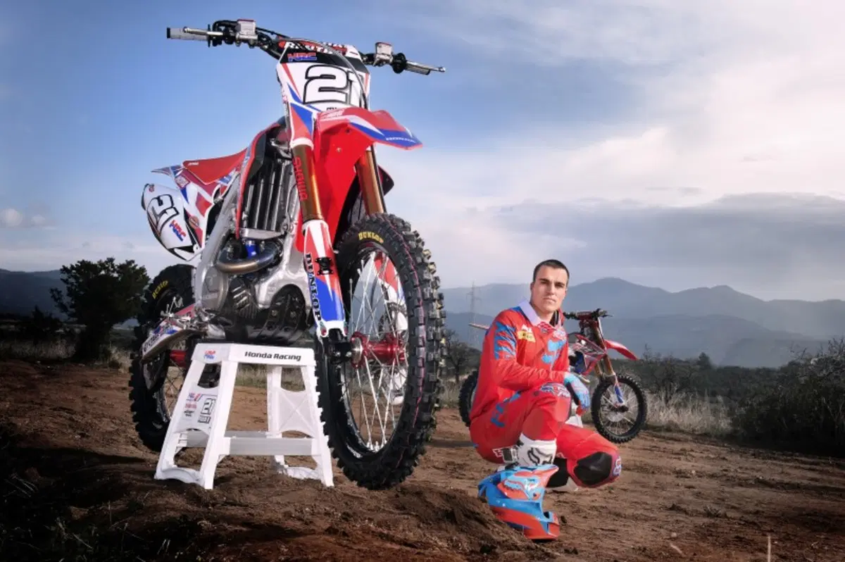 Honda, le CRF di Paulin e Bobryshev in livrea 2015