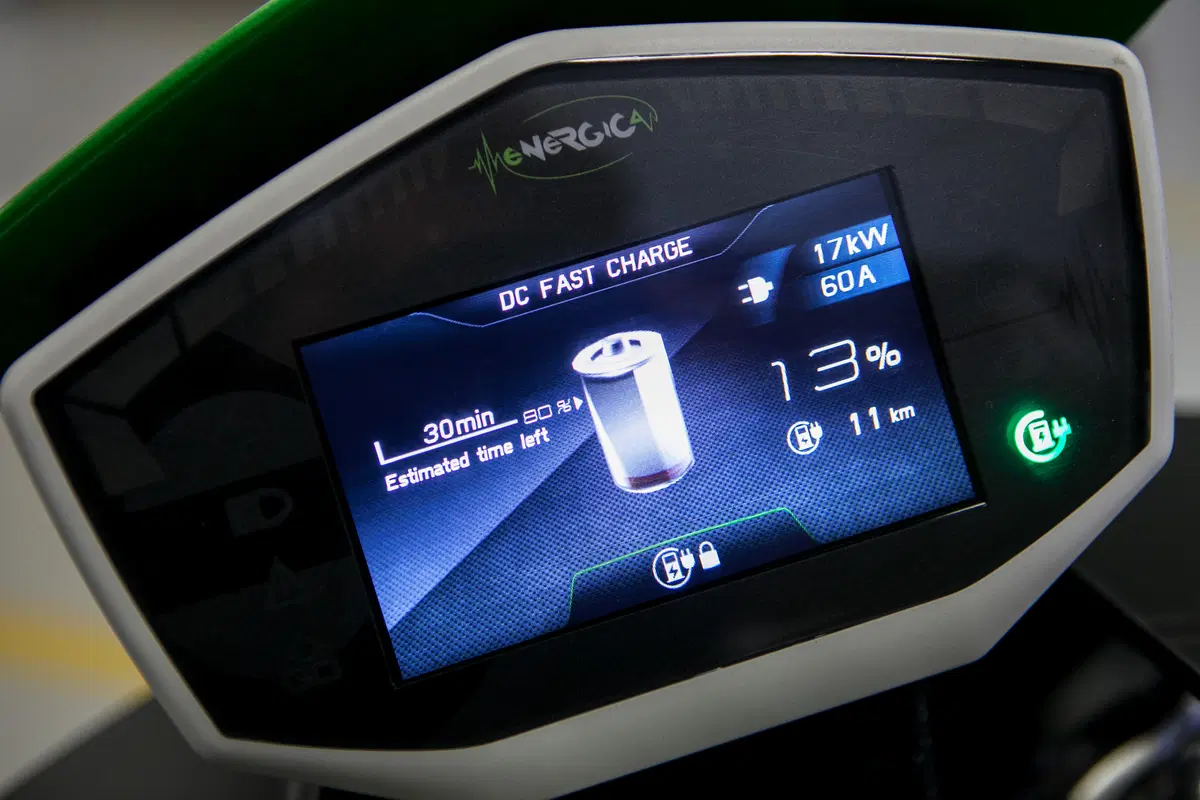 Energica Eva (15)