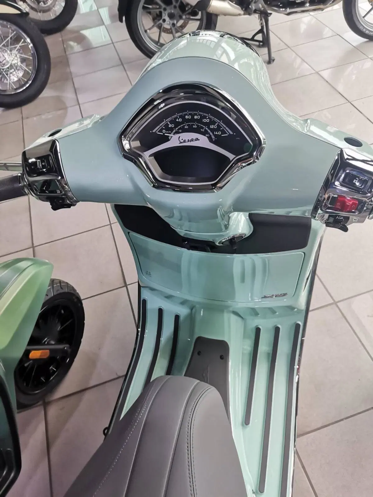 Vespa GTS 310 (2025 - 26) (3)