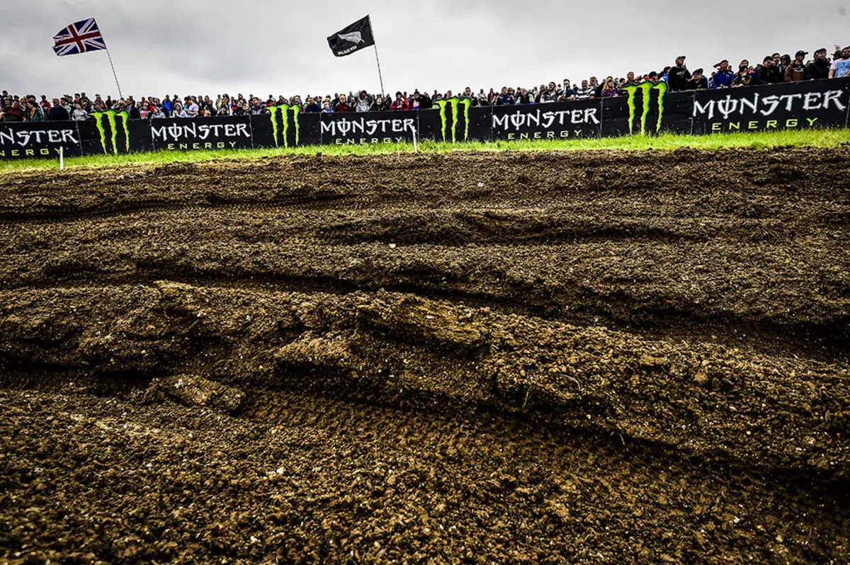 MX 2016. Le foto più spettacolari del GP di Inghilterra (23)