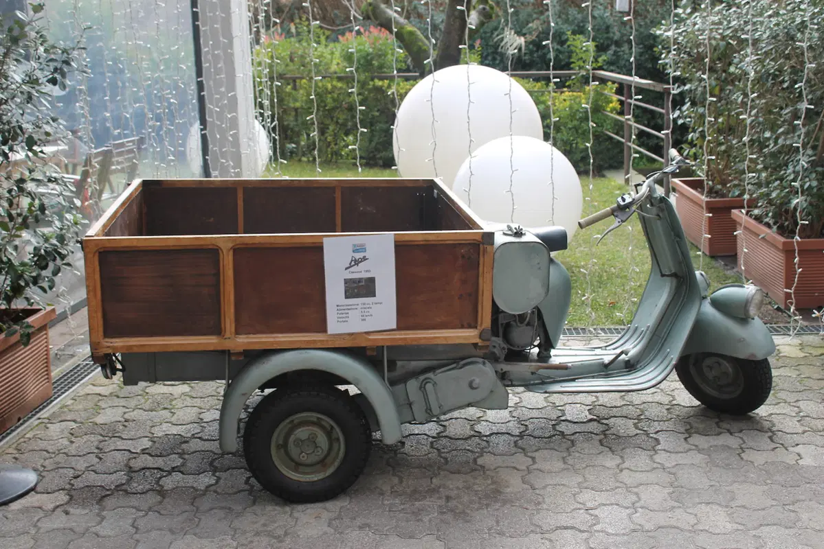 “Be(e) Happy Fest” a Roma, il cibo di strada sulle Apecar (15)