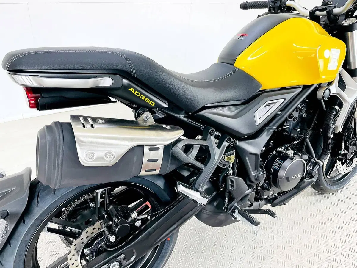 Voge Trofeo 350AC (2022 - 26) (7)