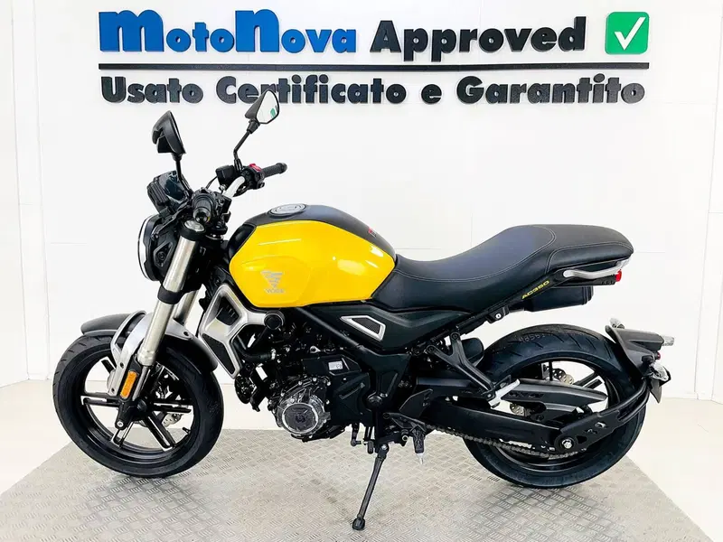 Voge Trofeo 350AC (2022 - 26) (2)