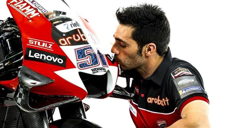 MotoGP 2023. Michele Pirro pilota e collaudatore fino a 40 anni, ha rinnovato con Ducati