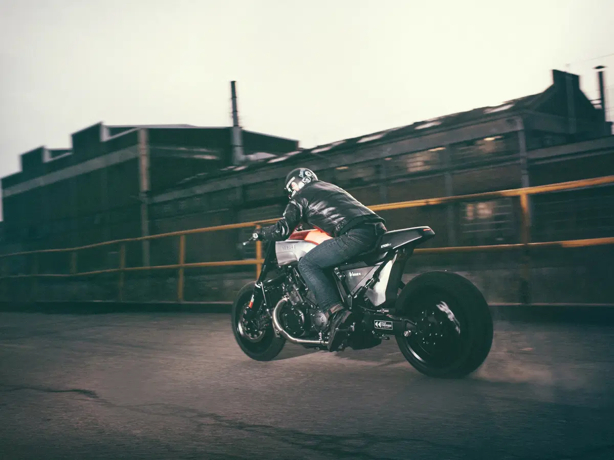 Yamaha VMAX Infrared by JvB-Moto