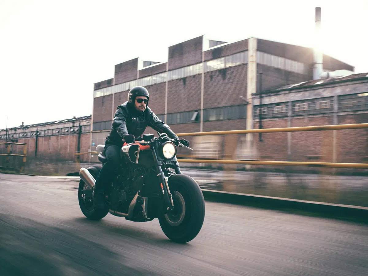 Yamaha VMAX Infrared by JvB-Moto (6)
