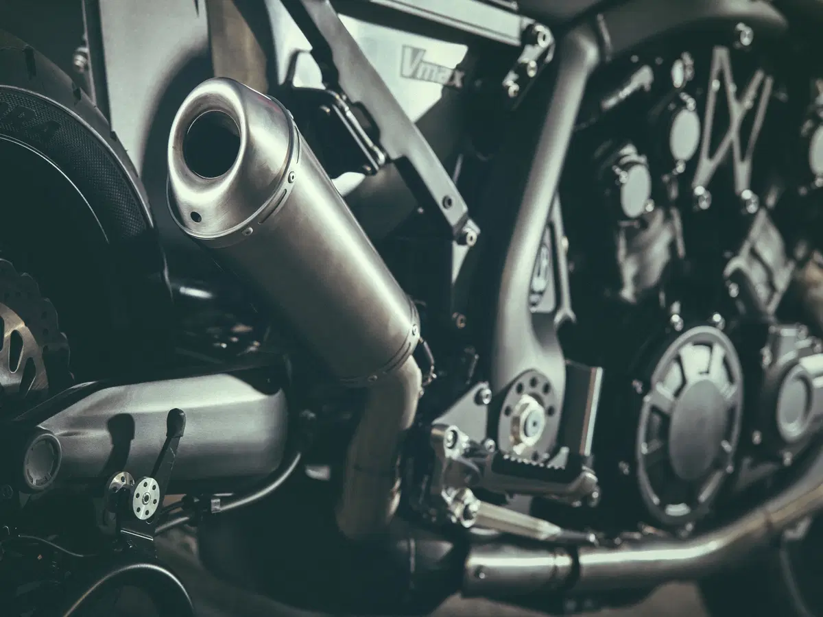 Yamaha VMAX Infrared by JvB-Moto (10)