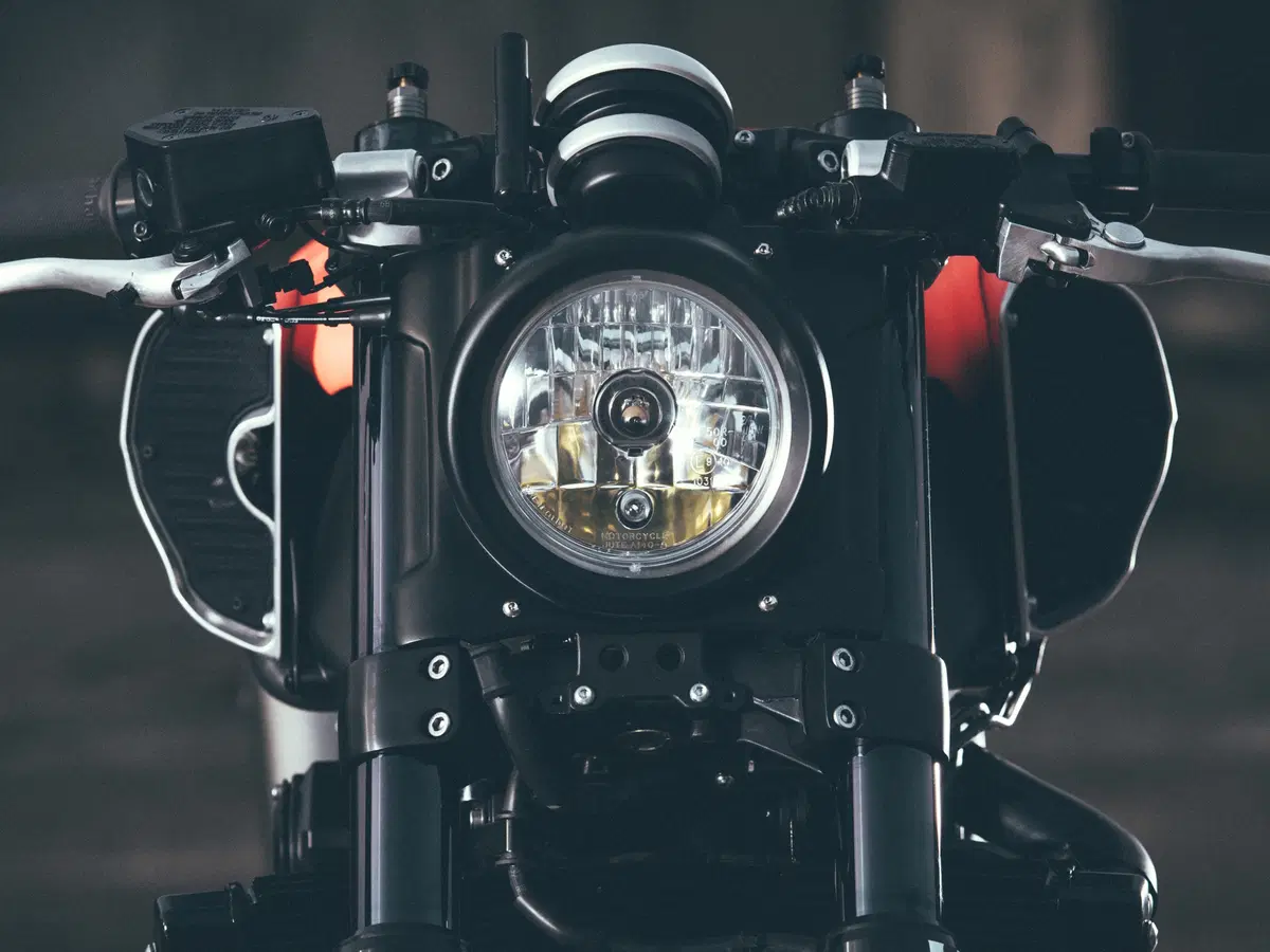 Yamaha VMAX Infrared by JvB-Moto (13)