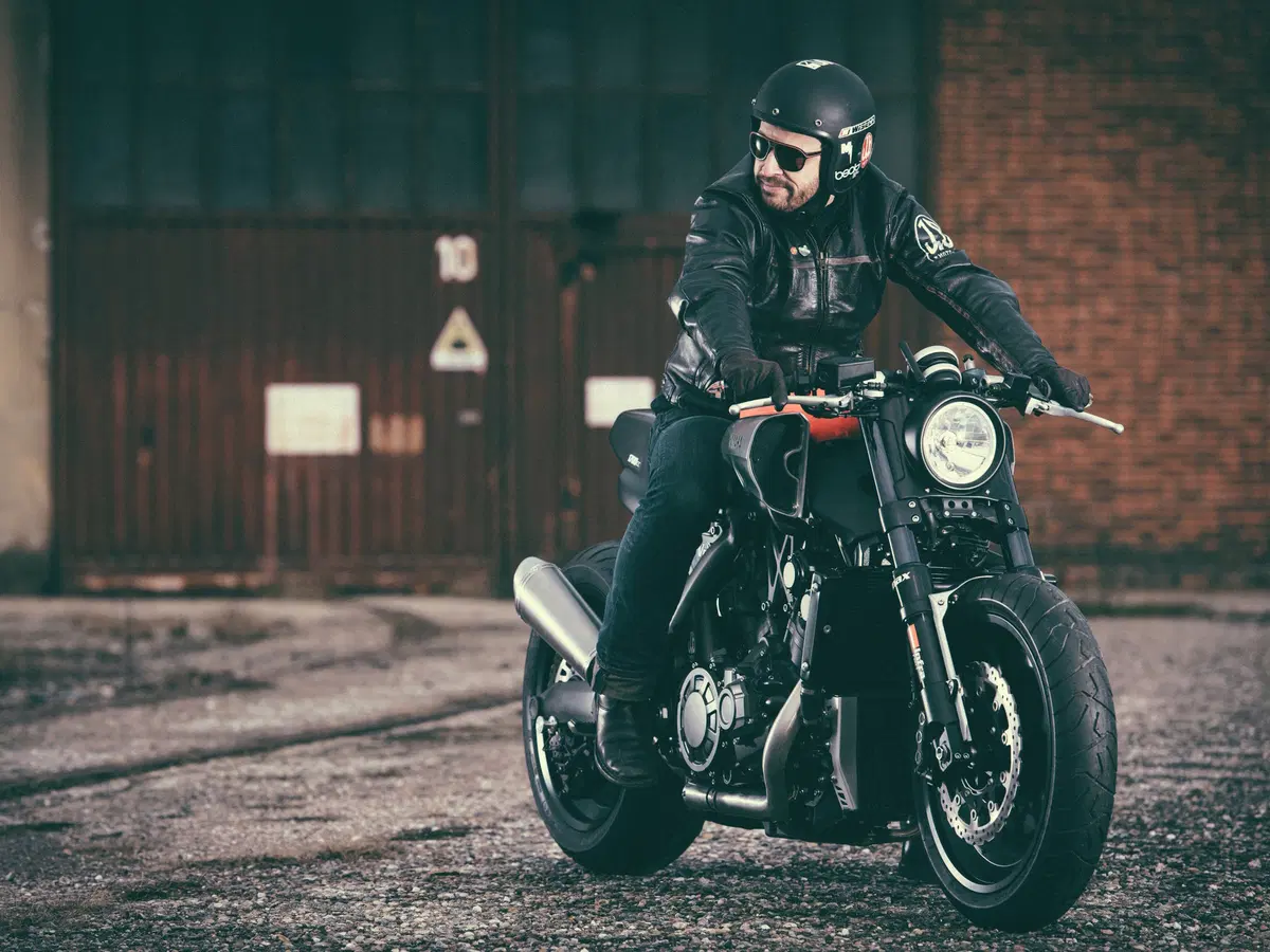 Yamaha VMAX Infrared by JvB-Moto (15)