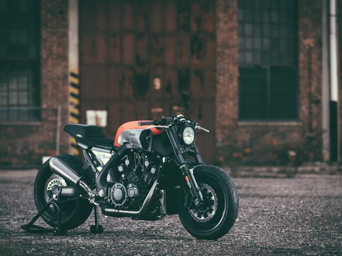 Yamaha VMAX Infrared by JvB-Moto (16)