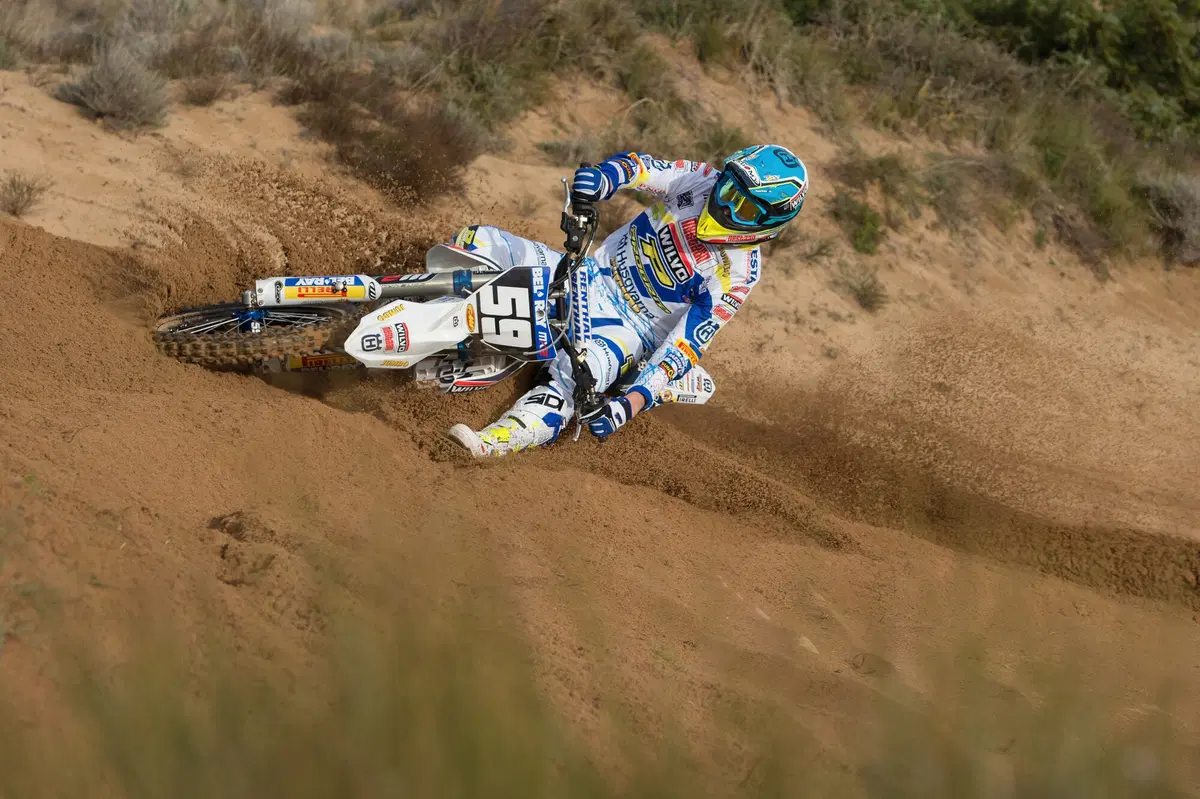Le Husqvarna ufficiali in livrea 2015 (24)