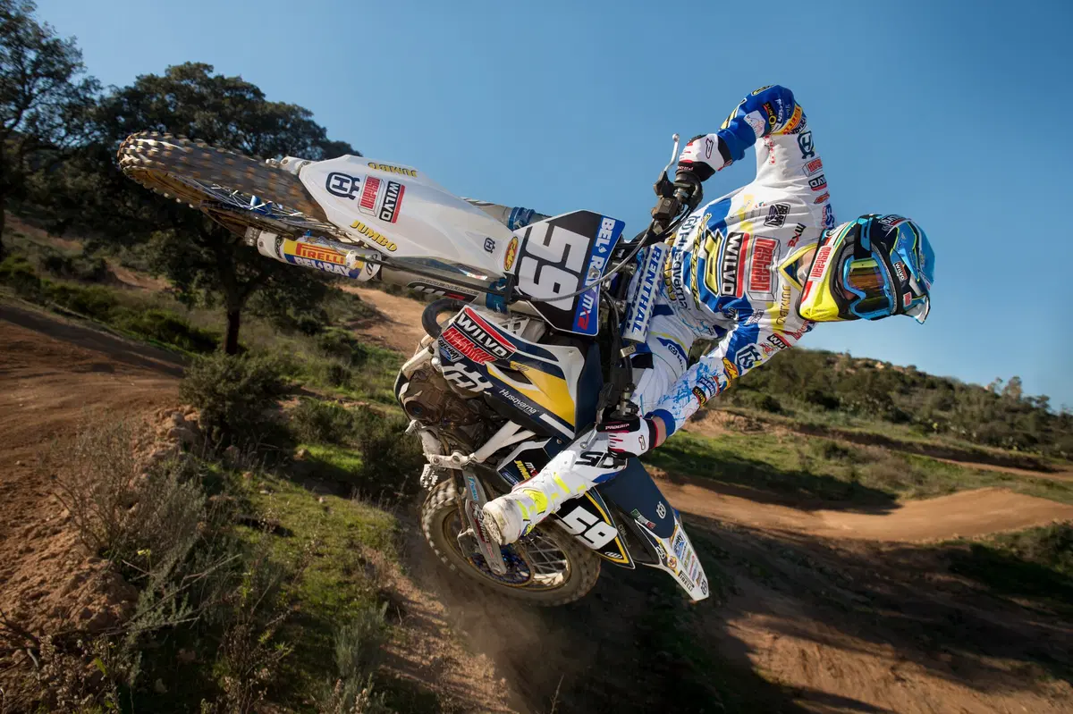 Le Husqvarna ufficiali in livrea 2015 (30)