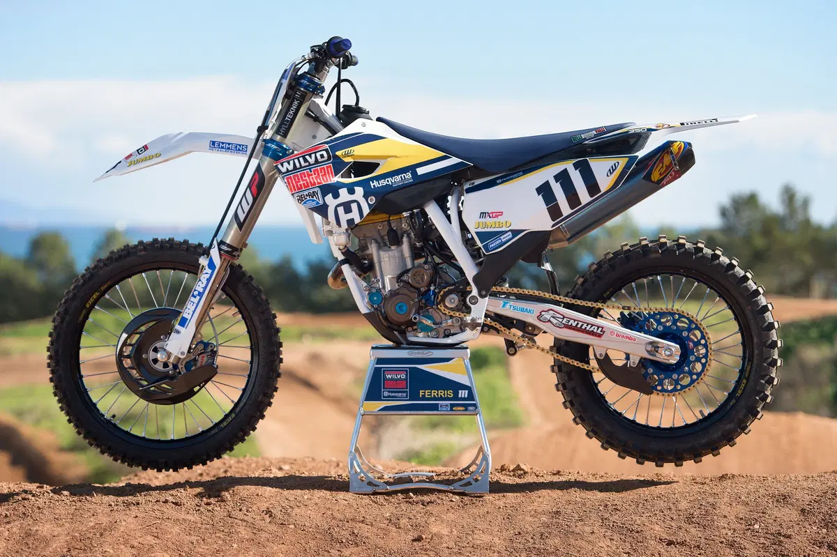 Le Husqvarna ufficiali in livrea 2015 (45)