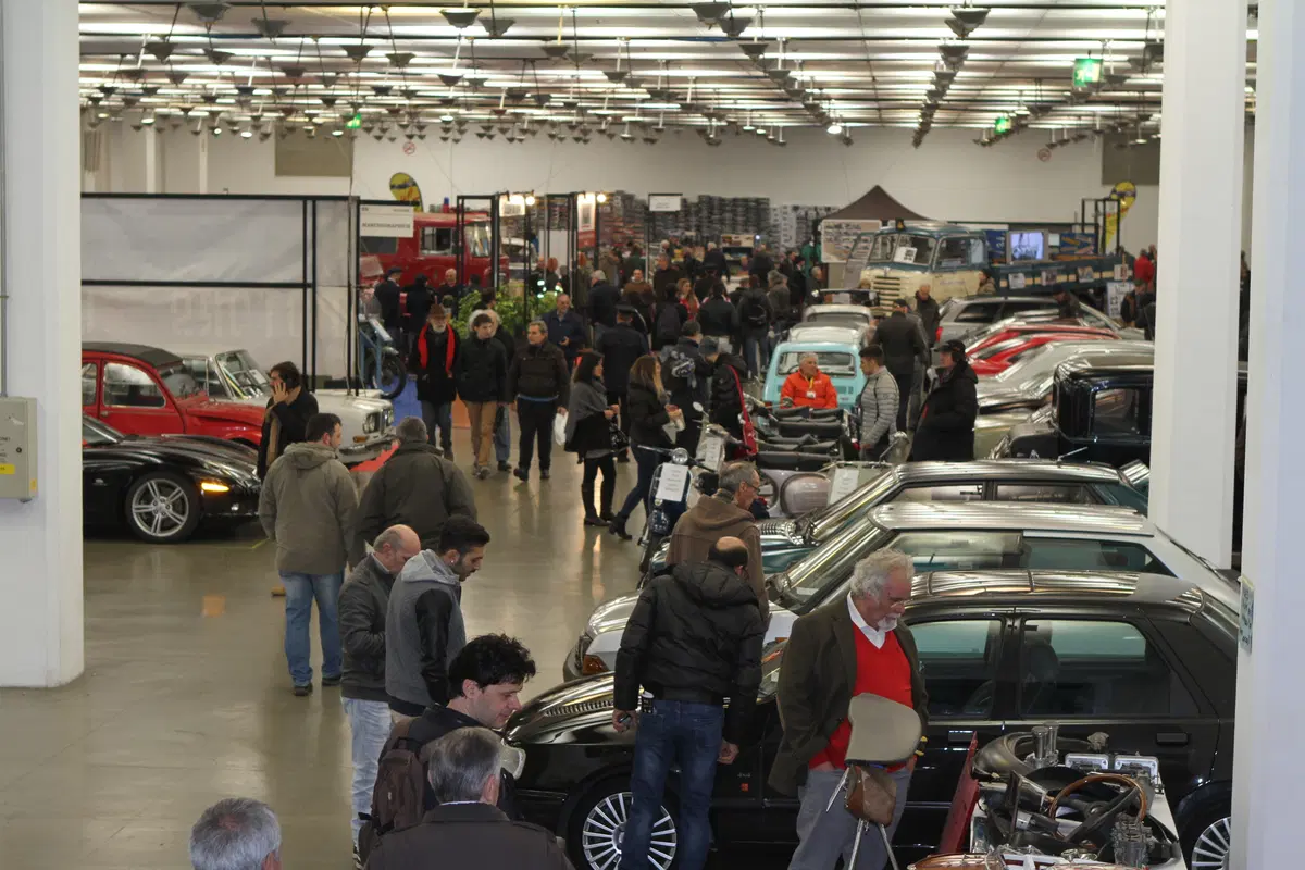 Automotoretrò Torino, stranezze a due ruote