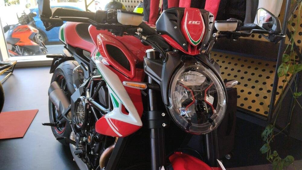 MV Agusta Dragster 800 RC SCS (2022 - 24) (5)