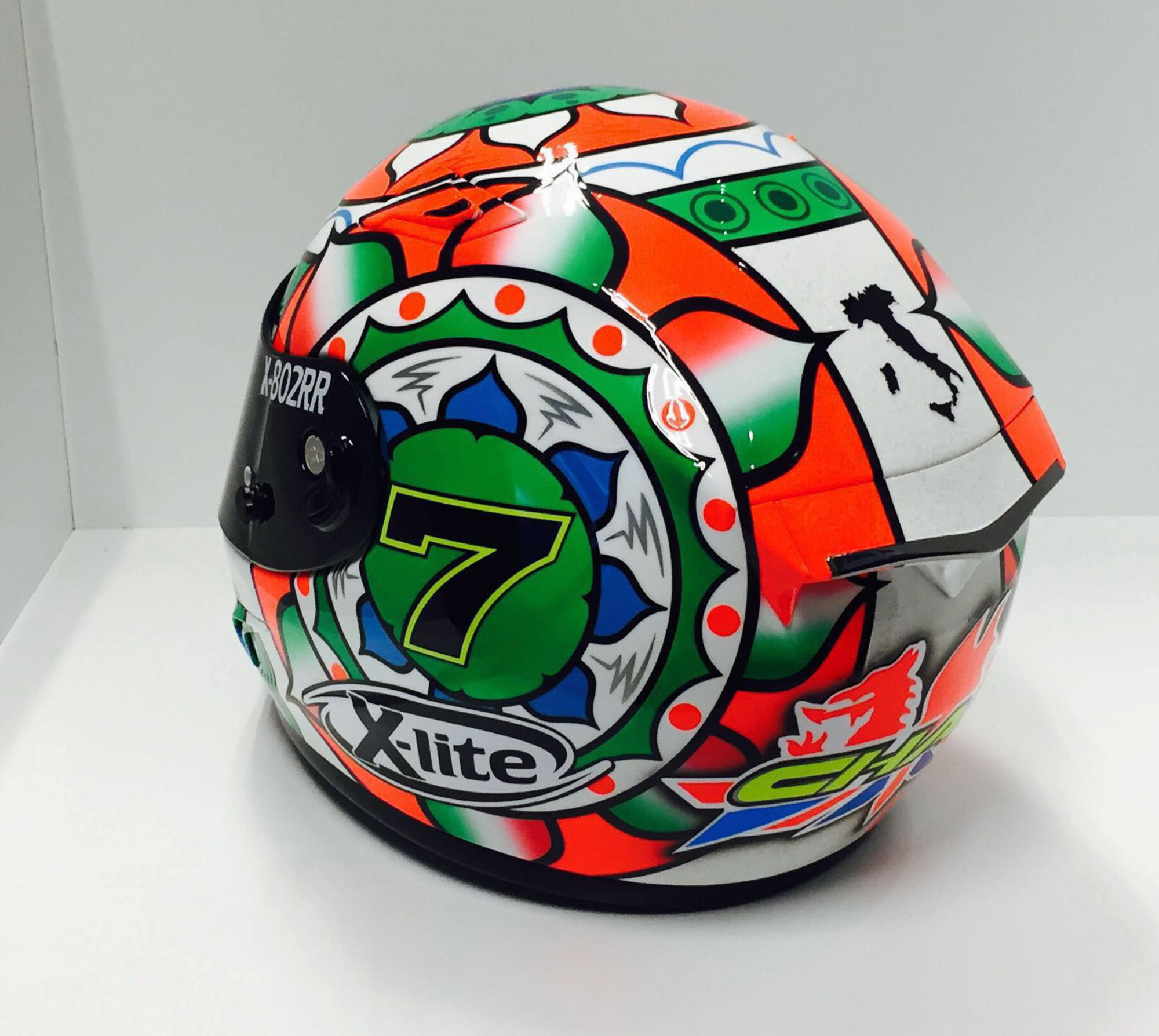 Chaz Davies presenta il suo X-Lite X-802RR Replica Imola