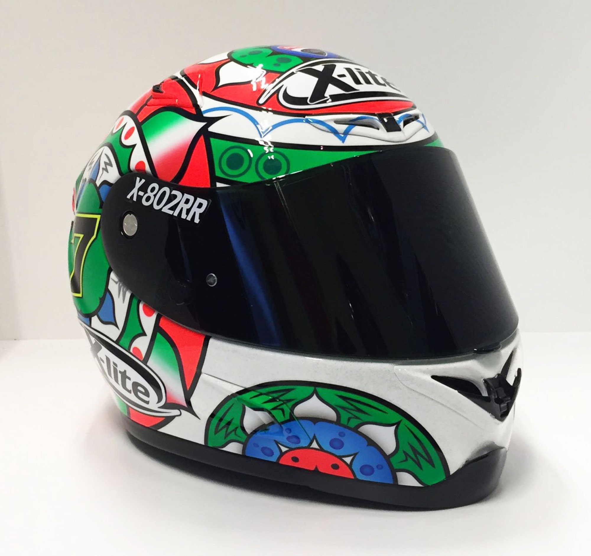 Chaz Davies presenta il suo X-Lite X-802RR Replica Imola