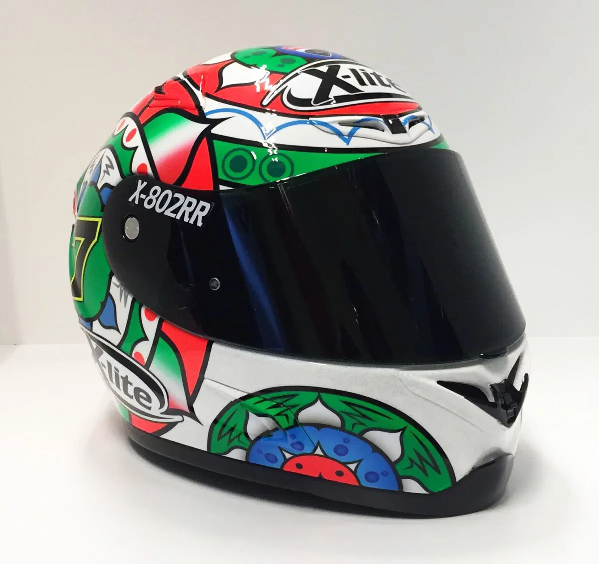 Chaz Davies presenta il suo X-Lite X-802RR Replica Imola (3)