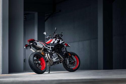 Ecco la nuova livrea Graffiti Livery Evo per la Ducati Hypermotard 950 RVE [GALLERY] (2)