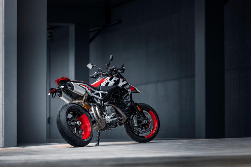 Ecco la nuova livrea Graffiti Livery Evo per la Ducati Hypermotard 950 RVE [GALLERY]