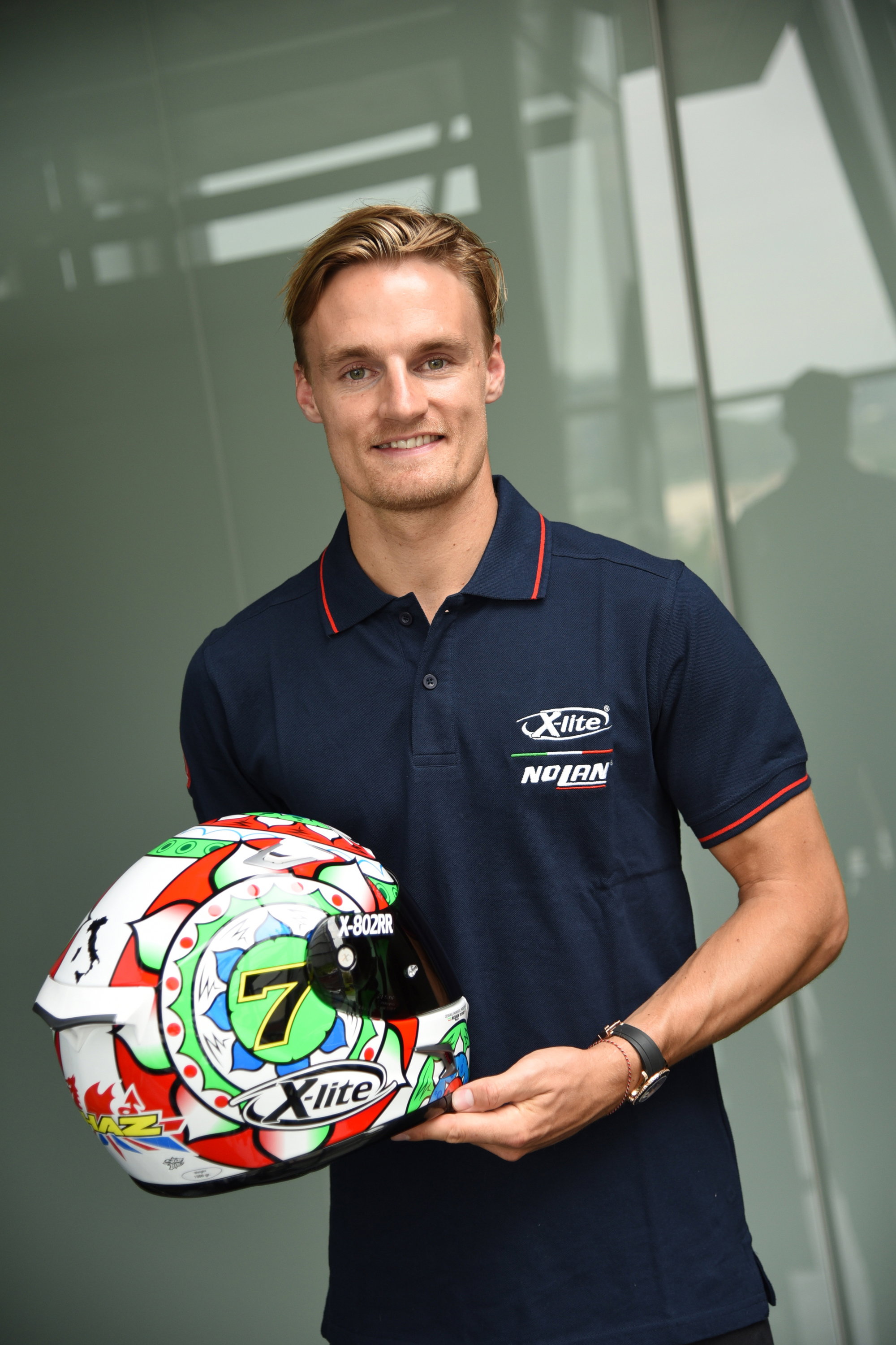 Chaz Davies presenta il suo X-Lite X-802RR Replica Imola