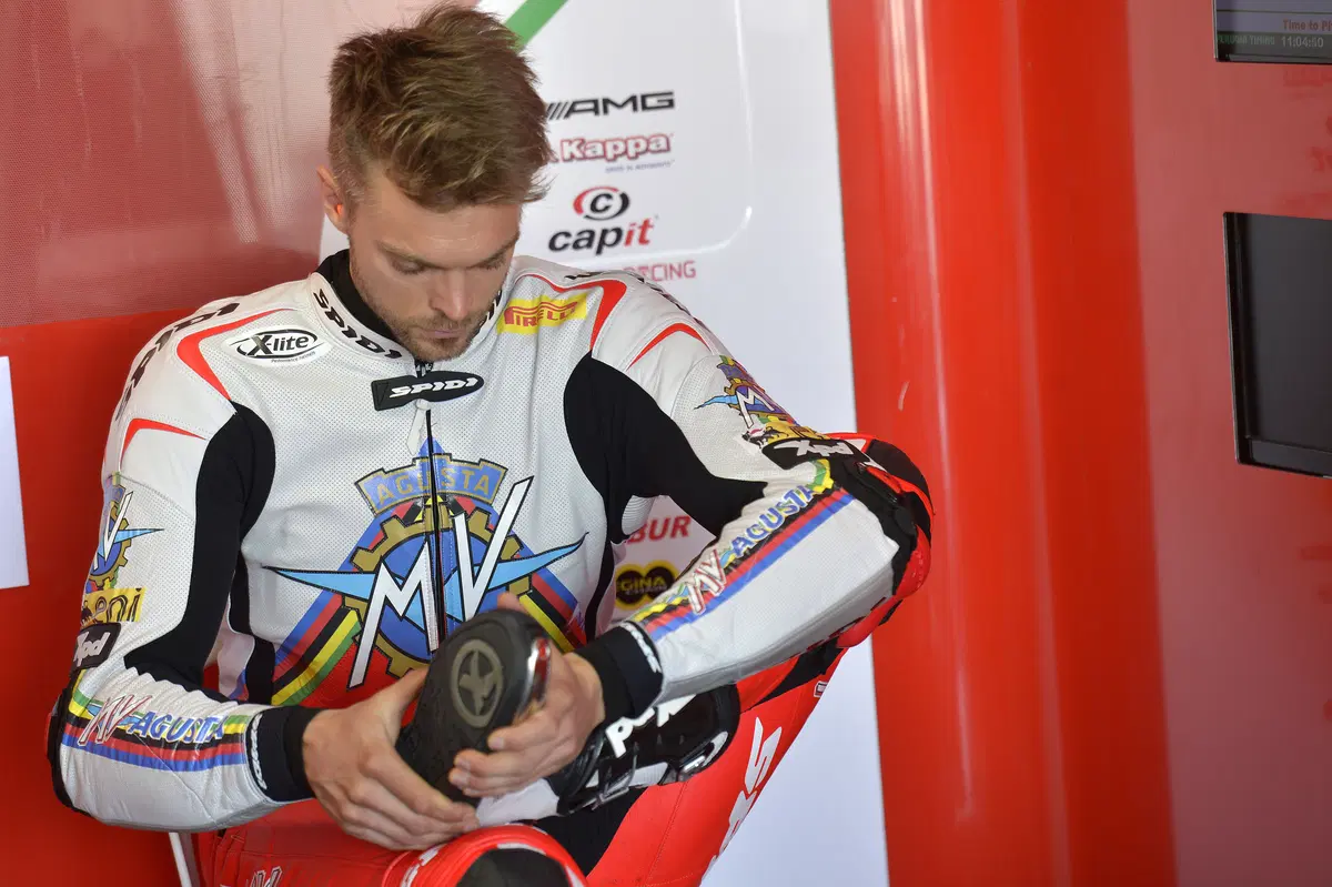 SBK. Lowes è il più veloce nella prima giornata di test a Phillip Island (5)
