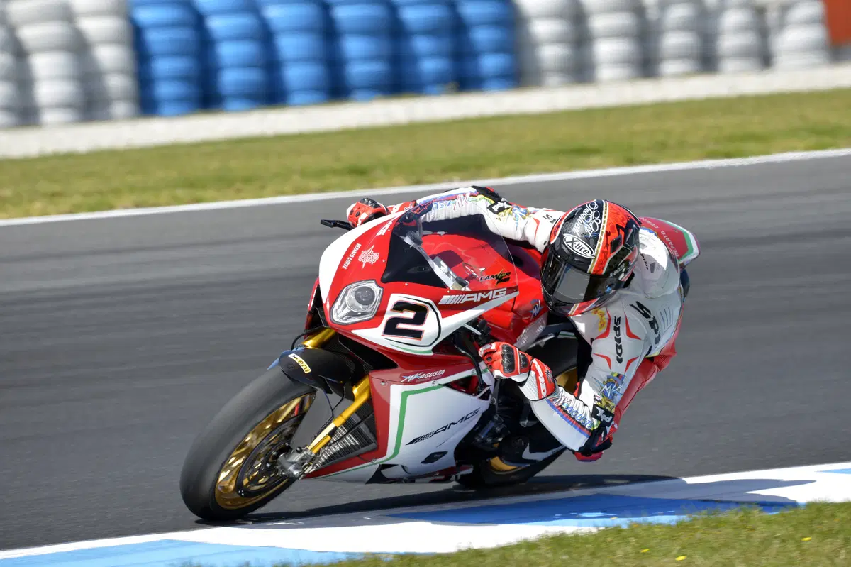 SBK. Lowes è il più veloce nella prima giornata di test a Phillip Island (12)