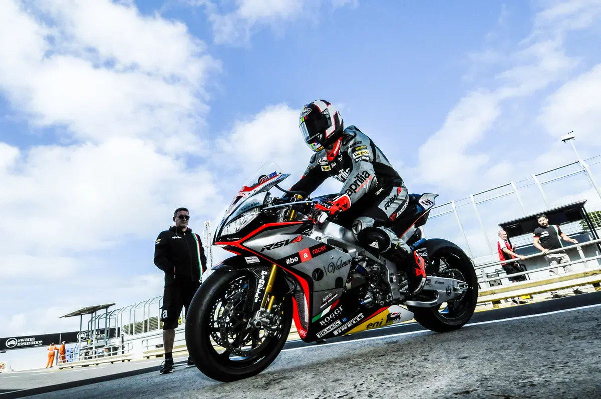 SBK. Lowes è il più veloce nella prima giornata di test a Phillip Island (14)