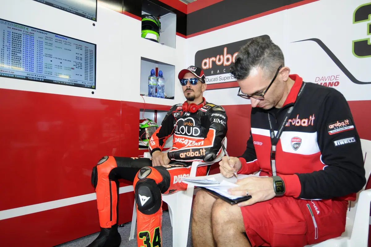 SBK. Lowes è il più veloce nella prima giornata di test a Phillip Island (24)