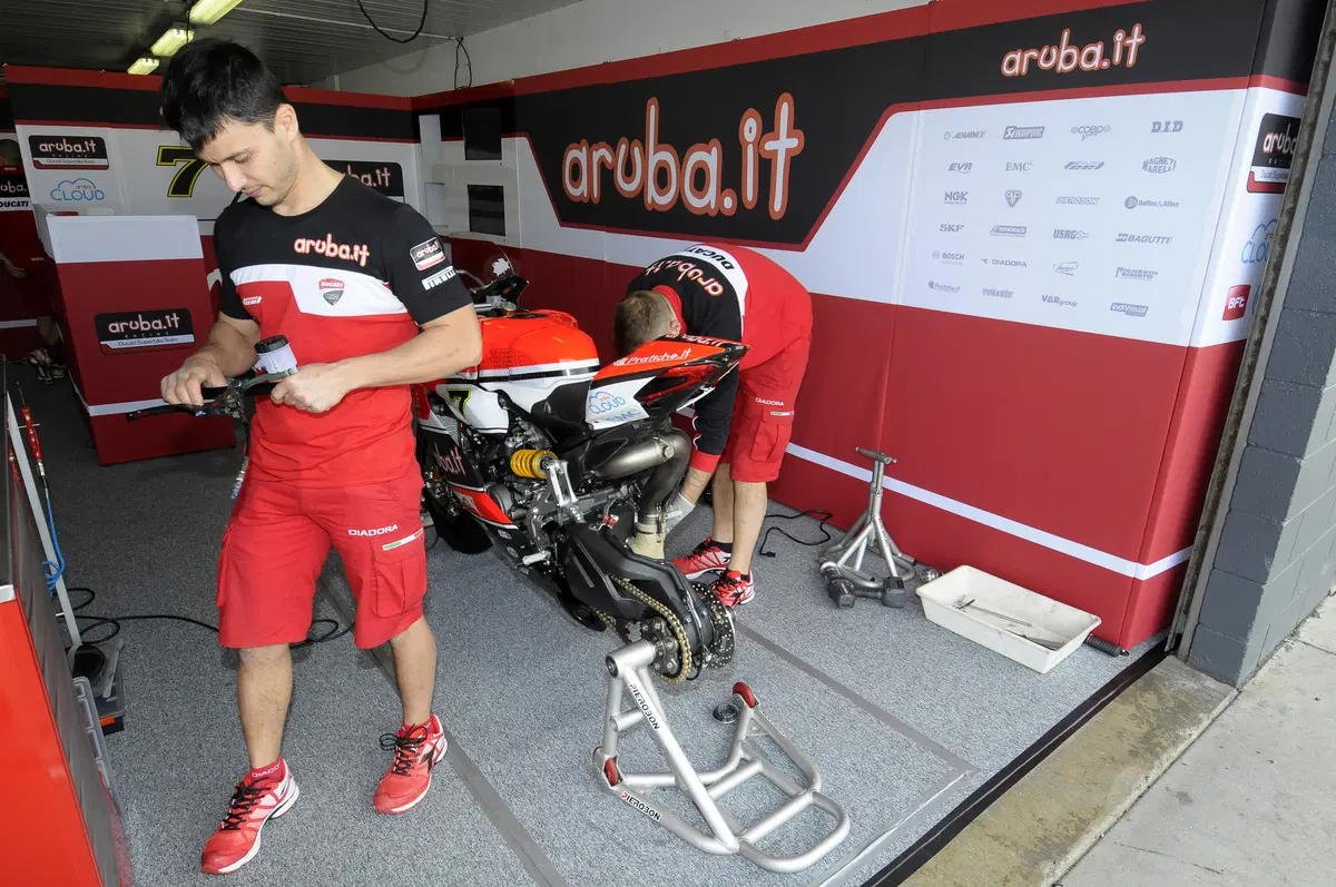 SBK. Lowes è il più veloce nella prima giornata di test a Phillip Island (27)