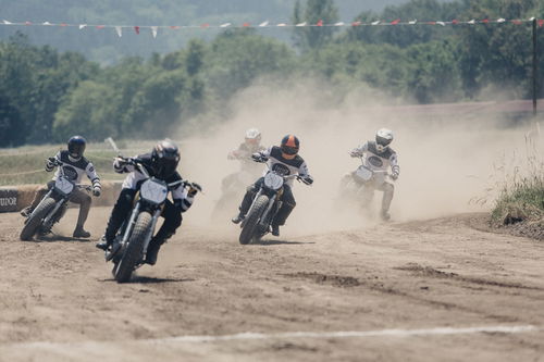 Wheels & Waves: Yamaha Faster Sons e flat track (4)