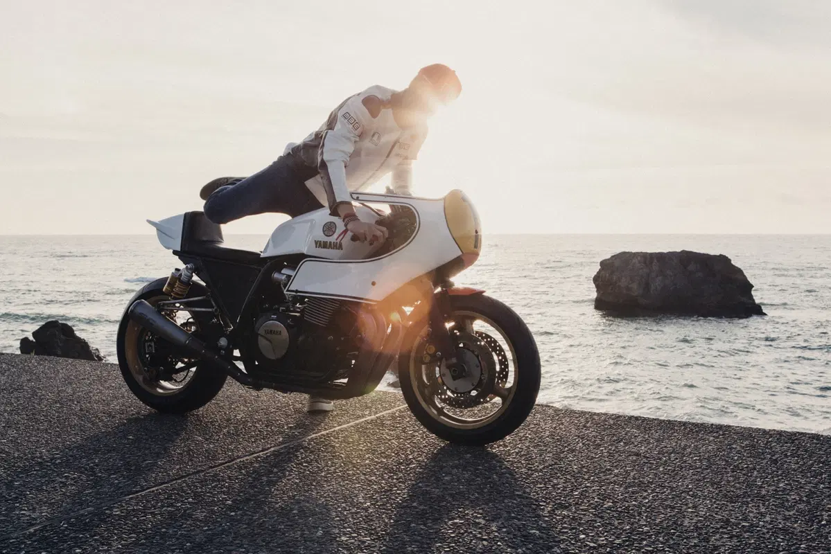 Wheels & Waves: Yamaha Faster Sons e flat track (13)
