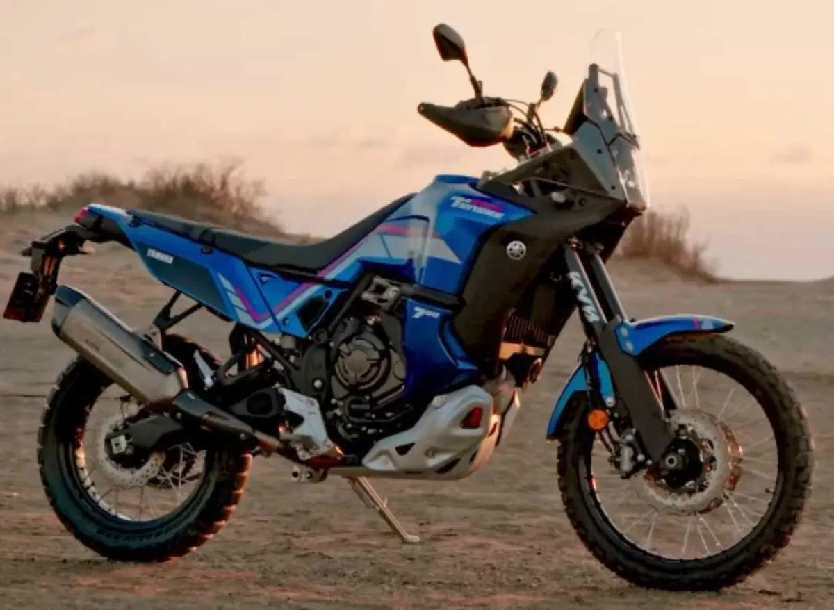 Yamaha presenta la nuova Ténéré 700 World Rally: celebra i 40 anni del modello. Foto e prezzo (4)