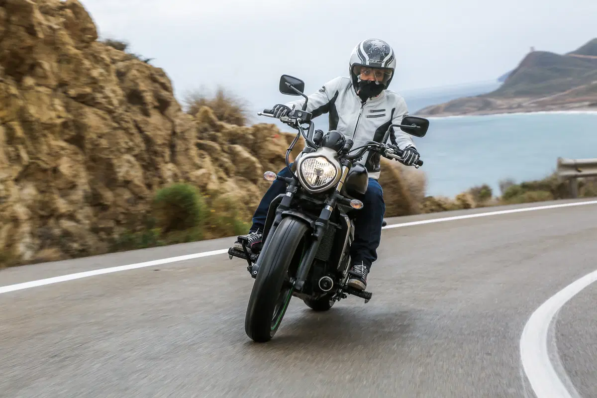 Kawasaki Vulcan S (7)