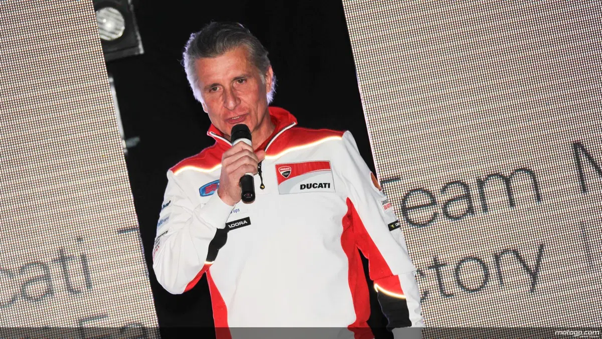 MotoGP. Svelata la nuova Ducati GP15 (6)