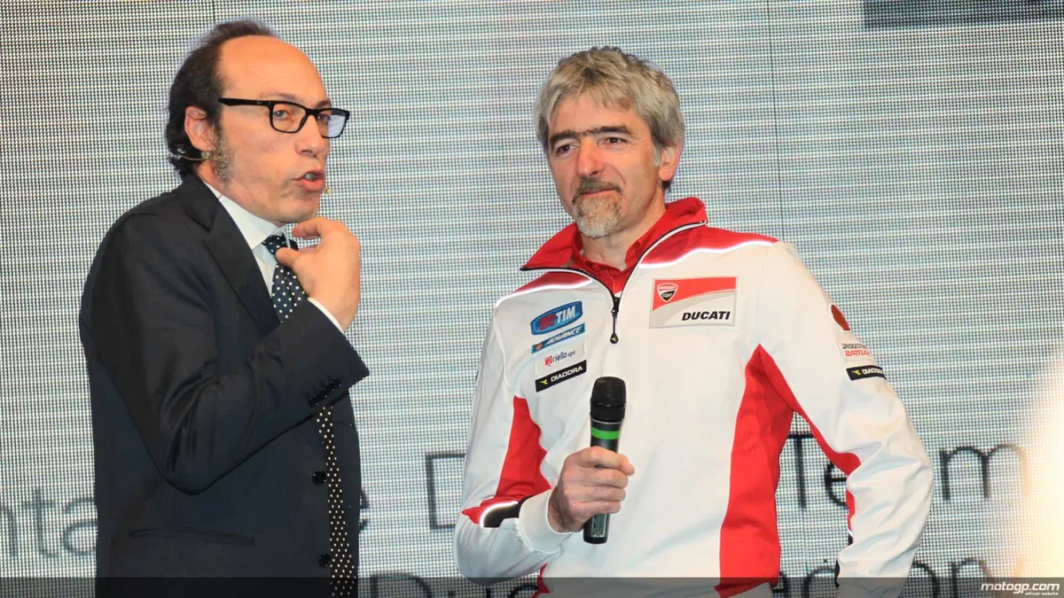 MotoGP. Svelata la nuova Ducati GP15 (8)